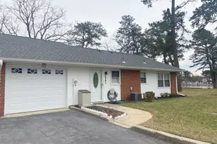 646A Plymouth Dr, Lakewood, NJ 08701 - Photo 3