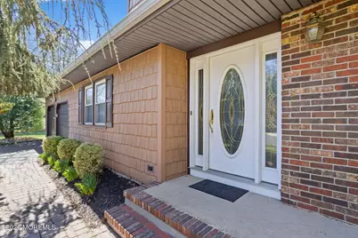 28 Georgian Bay Drive, Morganville, NJ 07751 - Photo 5