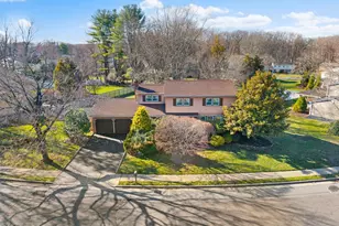 28 Georgian Bay Dr, Morganville, NJ 07751 - Photo 1