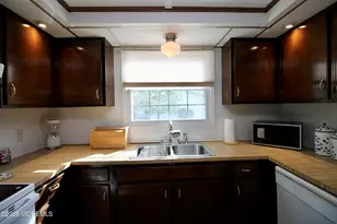 534 James St, Freehold, NJ 07728 - Photo 17