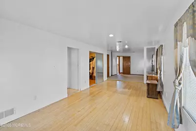 271 Joe Parker Road, Lakewood, NJ 08701 - Photo 17