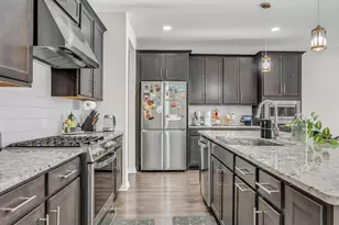 3708 Charleston Dr, Monroe Township, NJ 08831 - Photo 9