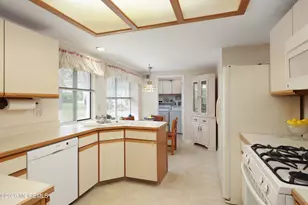 1031B Thornbury Ln, Manchester Township, NJ 08759 - Photo 15