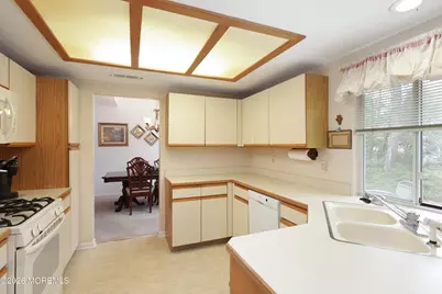 1031B Thornbury Lane, Manchester Township, NJ 08759 - Photo 17