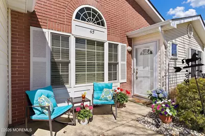 45 Jaffreyton Close, Freehold, NJ 07728 - Photo 3