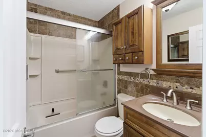 45 Jaffreyton Close, Freehold, NJ 07728 - Photo 17