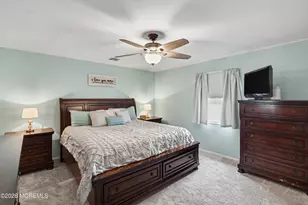 89 Essex Ave, Hazlet Township, NJ 07734 - Photo 17