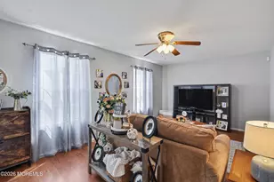 89 Essex Ave, Hazlet Township, NJ 07734 - Photo 5