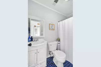 89 Essex Avenue, Hazlet Township, NJ 07734 - Photo 15