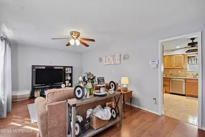 89 Essex Avenue, Hazlet Township, NJ 07734 - Photo 3