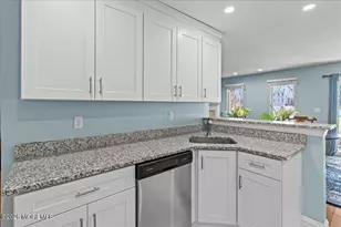 26 Bayview Ct, Long Branch, NJ 07740 - Photo 13