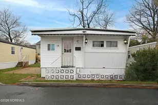 14 Monique Cir, Hazlet Township, NJ 07730 - Photo 3