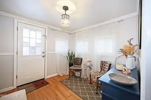 14 Monique Cir, Hazlet Township, NJ 07730 - Photo 5