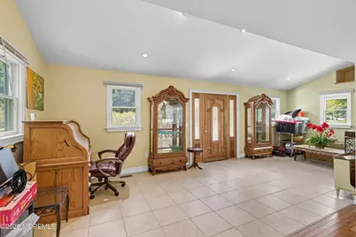 102 Colts Neck Road, Farmingdale, NJ 07727 - Photo 11