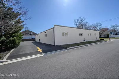 1400 Union Avenue, Union Beach, NJ 07735 - Photo 39