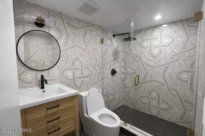 20 Roslyn Drive, Oakhurst, NJ 07755 - Photo 11