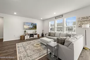 15 Holloway Ave, Manahawkin, NJ 08050 - Photo 11