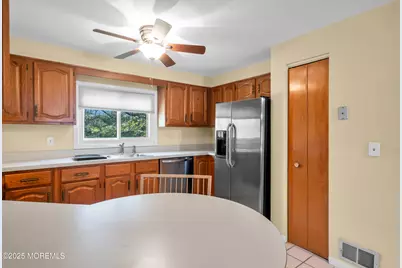 4 Black Pine Lane, Brielle, NJ 08730 - Photo 19