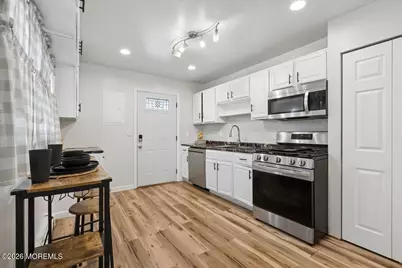 117 Winthrop Road, Edison, NJ 08817 - Photo 5