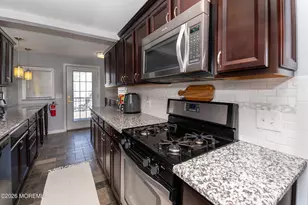 623 Beachwood Ave, Toms River Township, NJ 08753 - Photo 15