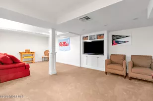 19 Laurelwood Dr, Little Silver, NJ 07739 - Photo 51