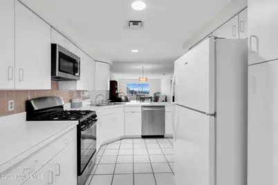 422 Ocean Boulevard N #2D, Long Branch, NJ 07740 - Photo 15