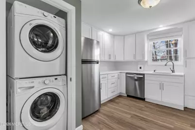 37 Central Avenue, Hazlet Township, NJ 07730 - Photo 11