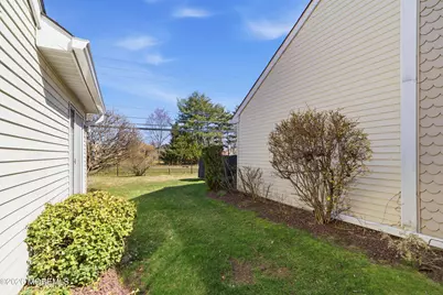 1213 Lindera Plz #213B, Monroe Township, NJ 08831 - Photo 23