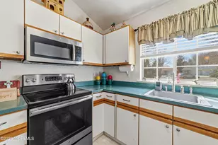 1213 Lindera Plaza, Monroe Township, NJ 08831 - Photo 5