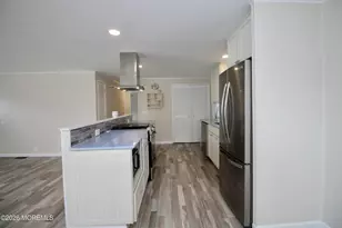 439 Charles Pl, Freehold, NJ 07728 - Photo 15