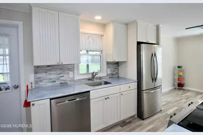 439 Charles Place, Freehold, NJ 07728 - Photo 21
