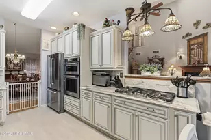 1 Ravenwood Ct, Bayville, NJ 08721 - Photo 9