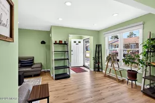 192 Victoria Ct, Lakewood, NJ 08701 - Photo 5