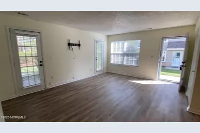 83 Des Moines Court, Tinton Falls, NJ 07712 - Photo 9