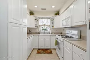 2187 Agincourt Rd, Toms River Township, NJ 08755 - Photo 9
