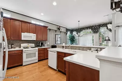 5 Belmont Court, Freehold, NJ 07728 - Photo 11