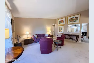 19 Jaffreyton Close, Howell Township, NJ 07731 - Photo 5