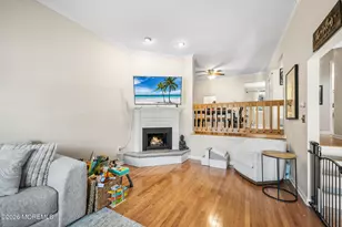 134 Clubhouse Dr, Middletown, NJ 07748 - Photo 9