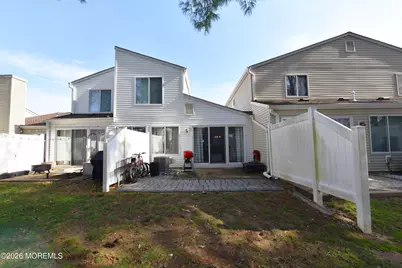 34 Woodmere Court, Freehold, NJ 07728 - Photo 11