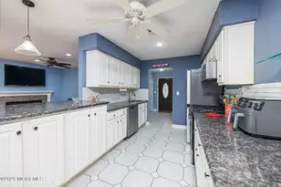 210 Raritan Pl, North Middletown, NJ 07748 - Photo 15