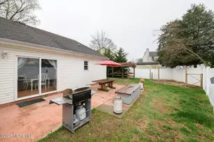 210 Raritan Pl, North Middletown, NJ 07748 - Photo 7