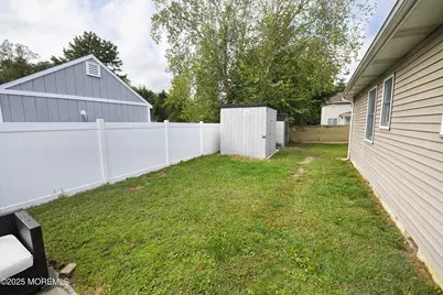 60 N Main Street N, Farmingdale, NJ 07727 - Photo 13