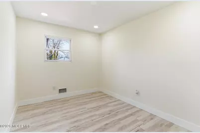 975 S Concourse, Aberdeen Township, NJ 07735 - Photo 23