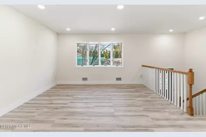 975 S Concourse, Aberdeen Township, NJ 07735 - Photo 7