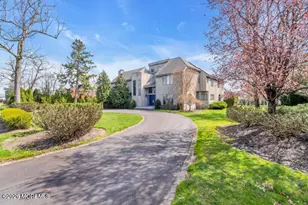 3 Clover Hill Pl, Oakhurst, NJ 07755 - Photo 3