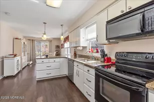 56 Maddaket Ct, Scotch Plains Township, NJ 07076 - Photo 11