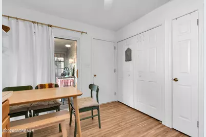 53 Farnworth Close, Freehold, NJ 07728 - Photo 11