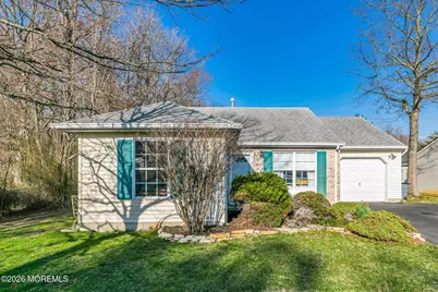 53 Farnworth Close, Freehold, NJ 07728 - Photo 23