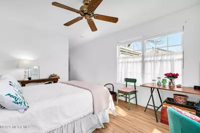 53 Farnworth Close, Freehold, NJ 07728 - Photo 15