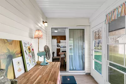 53 Farnworth Close, Freehold, NJ 07728 - Photo 13